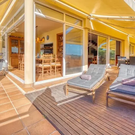 Costacabana - Santa Cristina Villa *